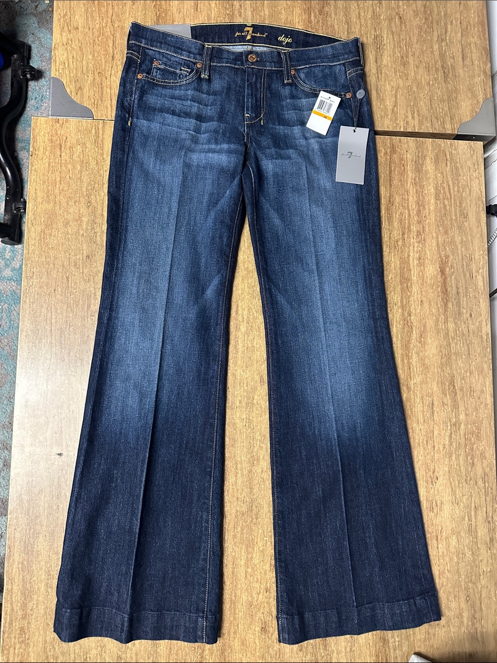 For all mankind nwt Dojo flare leg trouser stretchy denim pockets zip jeans